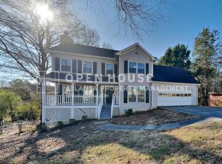1660 S Crestview Dr, Snellville, GA 30078