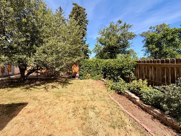 947 Terry St #A — Photo 25