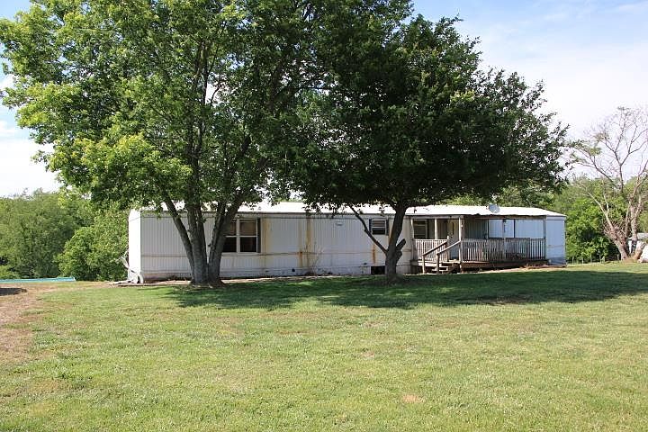 1st image of 102 Cherry Ln