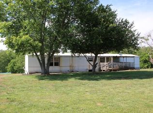 102 Cherry Ln, Scottsville, KY 42164