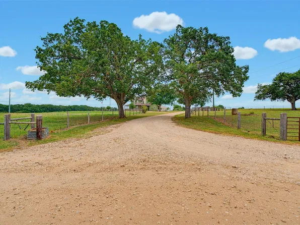 4493 County Road 304, Rockdale, TX 76567