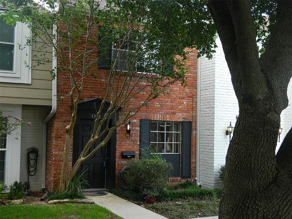 1st image of 1381 Country Place Dr #2/3