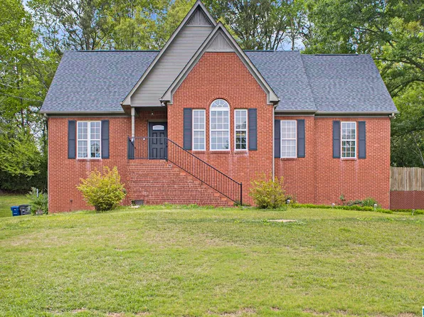 3535 Scenic Ridge Dr, Trussville, AL 35173