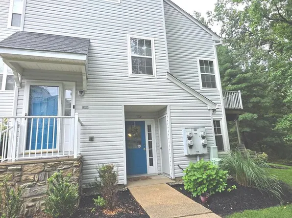 1305 Squirrel Rd, Marlton, NJ 08053