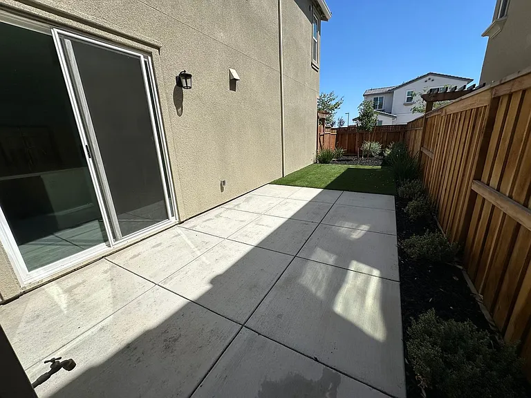 1578 N Central Pkwy — Photo 29