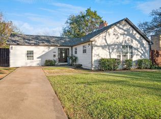 1702 Random Rd, Carrollton, TX 75006