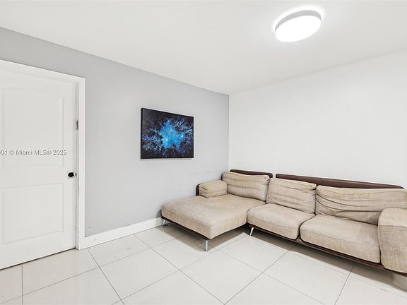 3rd image of 1351 NE Miami Gardens Dr APT 1111E