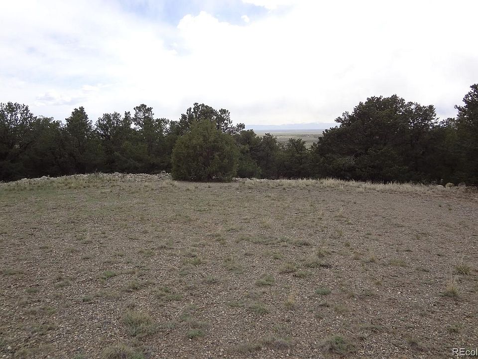 2nd image of 2702 Holiday Way
