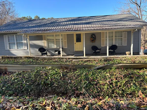 620 Southard St, Tellico Plains, TN 37385