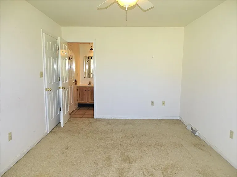 153 Melrose Ln — Photo 8