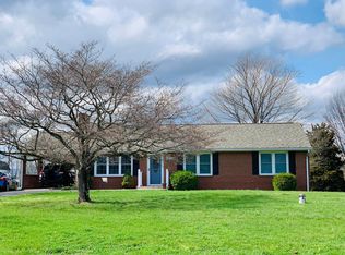 1532 Monterey Rd NE, Roanoke, VA 24019