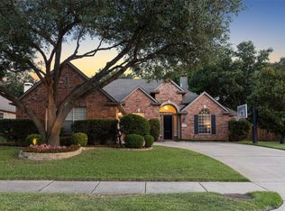 813 Rosemary Dr, Flower Mound, TX 75028