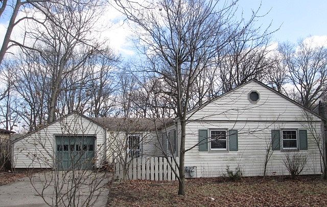 1st image of 1405 S 5th St
