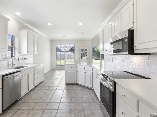 9205 Worthington Lake Ave, Baton Rouge, LA 70810