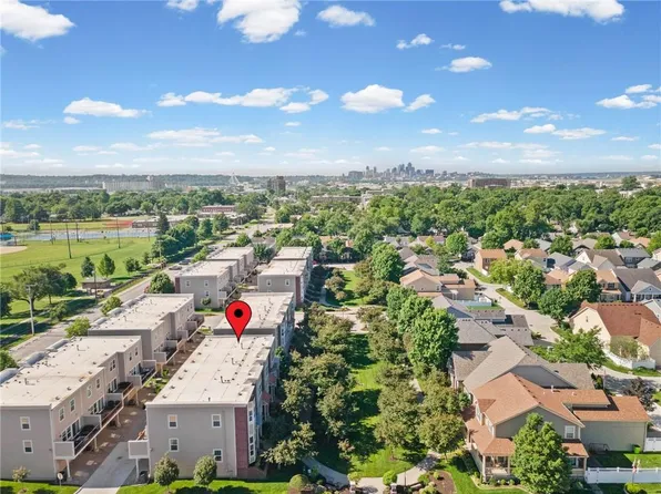 3009 Gentry Park, Kansas City, MO 64116