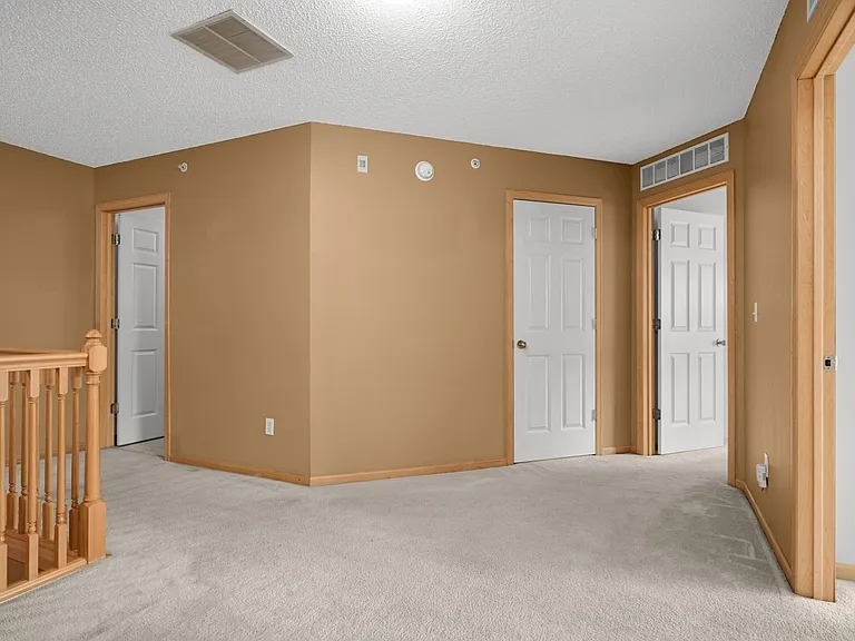 3049 Chamberlin St N #6 — Photo 9