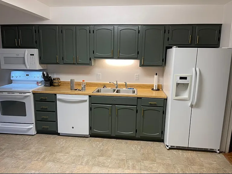 39 Mayfair Ln — Photo 11