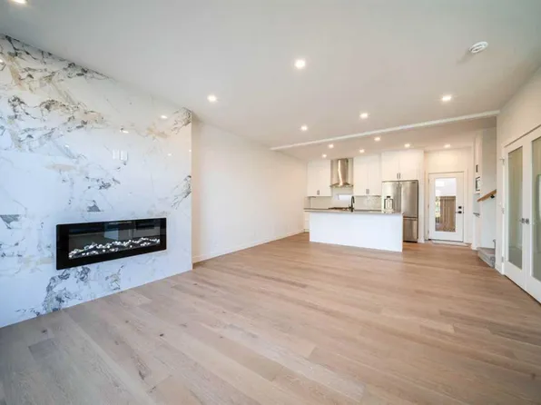 755 N Centre Ave NE, Calgary, AB T2E 0C6