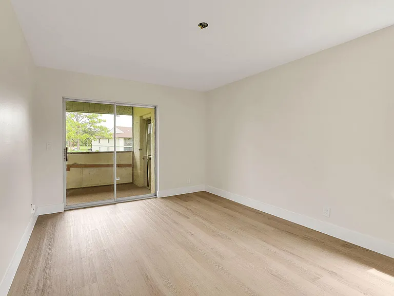 6299 Chasewood Dr #G — Photo 20