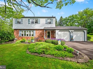 1029 Brentwood Dr, Pottstown, PA 19465