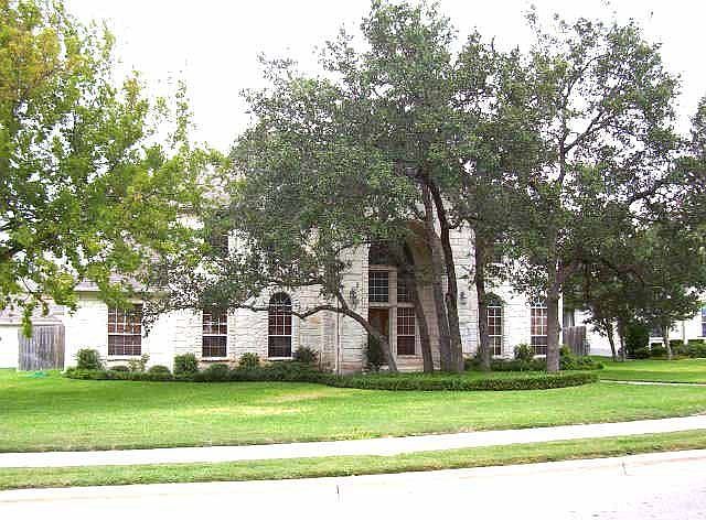 Beautiful 4 side brick home!