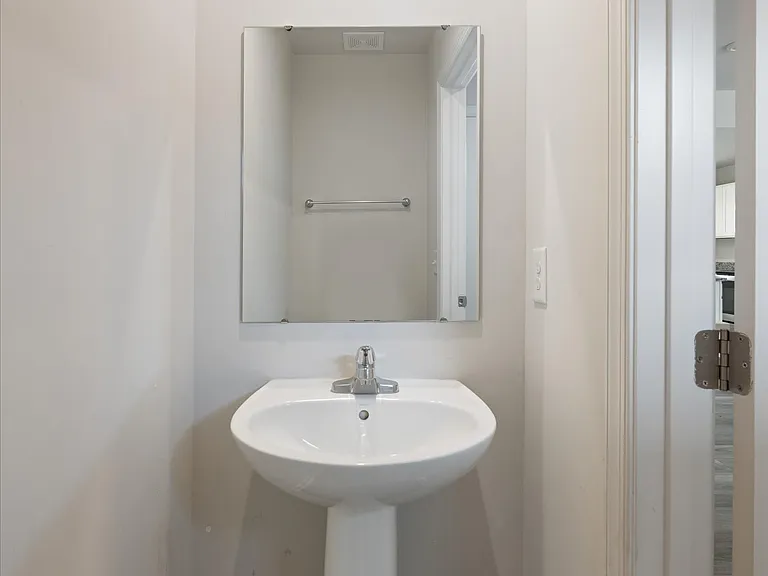 1607 Mountain Ash Ln — Photo 17