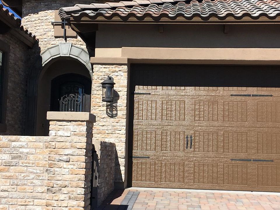 1st image of 8944 E June St