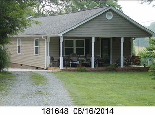 5200 Clearwater Lake Rd, Mount Holly, NC 28120