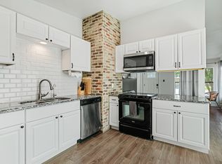 3947 Chimney Springs Dr, San Antonio, TX 78247