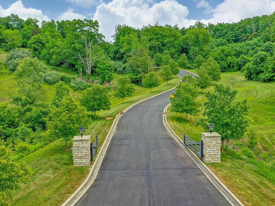 1st image of 126 Orchard Wood Path