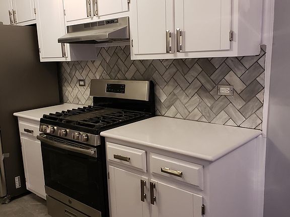 2nd image of 19401 Elm Dr