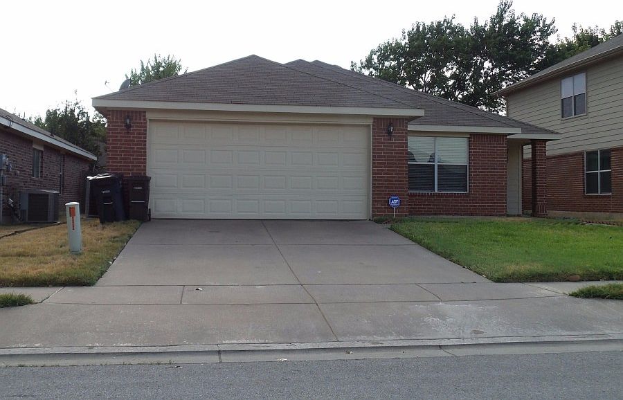 1st image of 2748 Maegen Cir