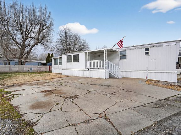 2nd image of 24 Grover St