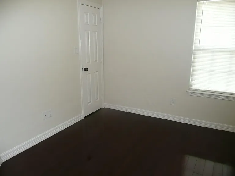 9505 Shoreham St — Photo 5
