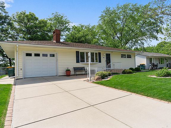4th image of 1407 Fairlane Dr