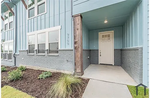 9709 Thorncrown Ln Photo 1