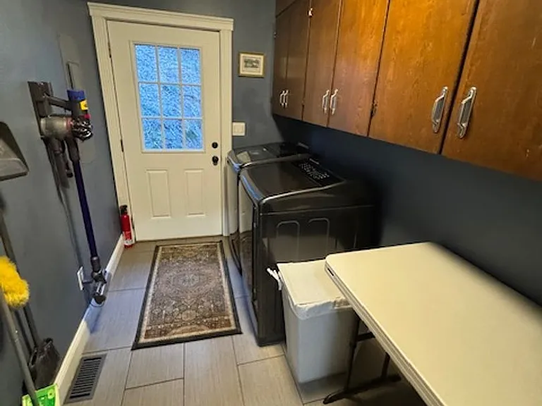 247 Bruce Rd — Photo 15