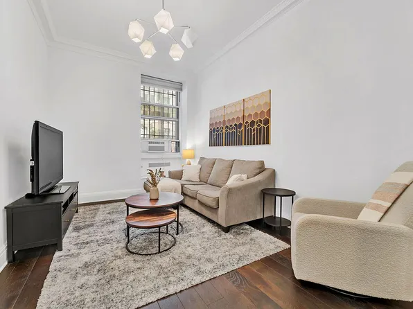 246 W End Ave, New York, NY 10023