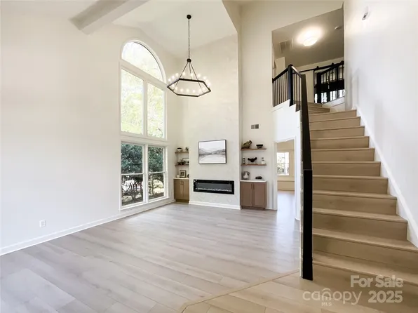 3826 Yorkford Dr, Charlotte, NC 28269