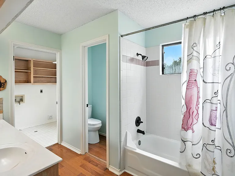 19415 Encino Smt — Photo 14