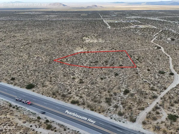 E 238th Street East St, Llano, CA 93544