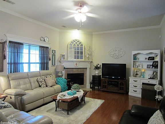 4th image of 4308 Donna Dr