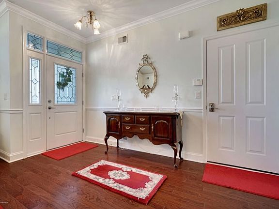 5th image of 161 Bayville Way