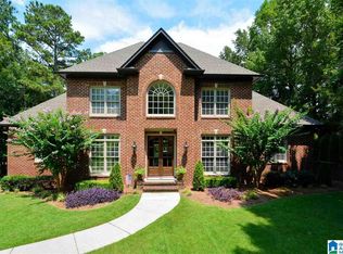 1142 Country Club Cir, Birmingham, AL 35244