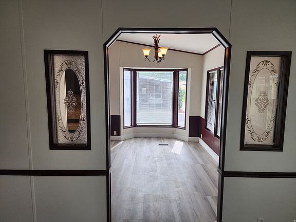 3rd image of 1102 W Yarrow Ln S #96