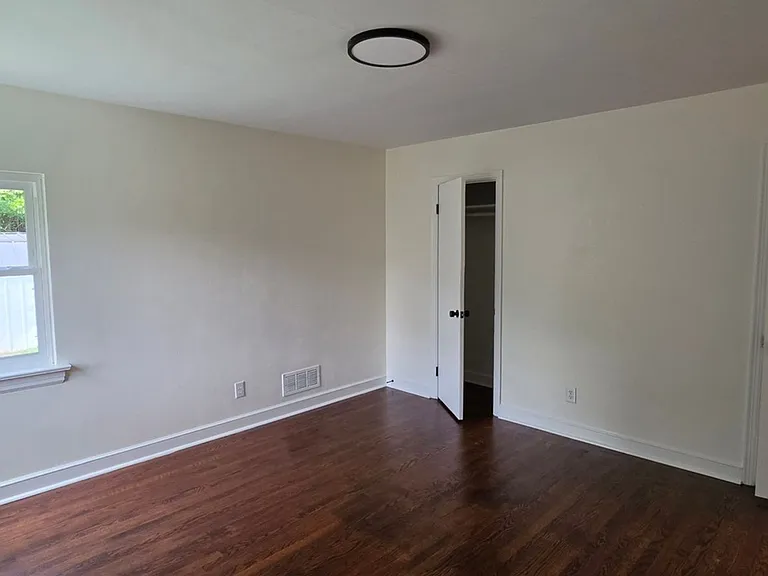 3417 Windsor Rd SW — Photo 19