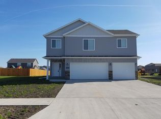 1583 35th Ave S, Moorhead, MN 56560