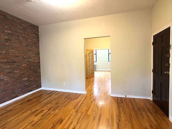 5th image of 15 Douglass St #2