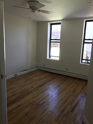 Rented by PRISTINE PROPERTY SOLUTIONS LLC | media 9