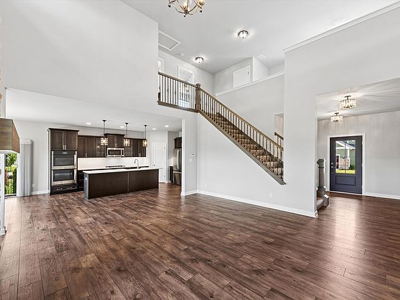 5th image of 3202 Forestside Ln